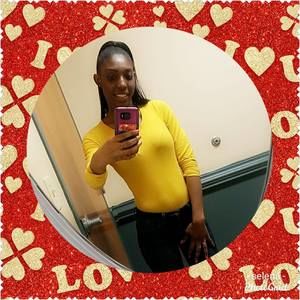 Meet your Posher, Selena